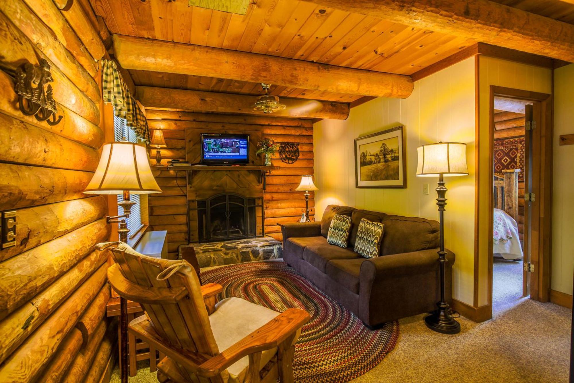 Mountainaire Inn And Log Cabins Блоуинг-Рок Экстерьер фото